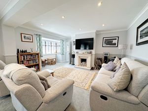 Lounge 2- click for photo gallery